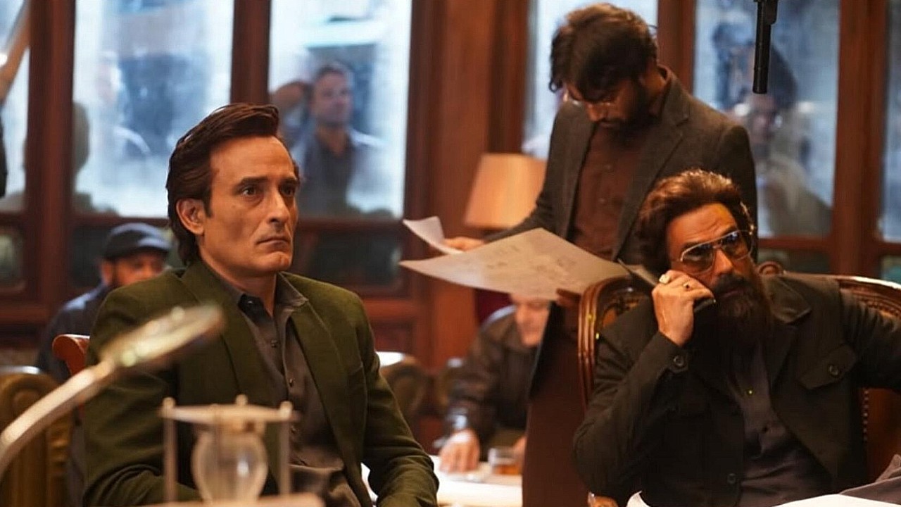 Akshaye Khanna Arjun Rampal Cried Uncontrollably After Filming 26 11 Scene Dhurandhar