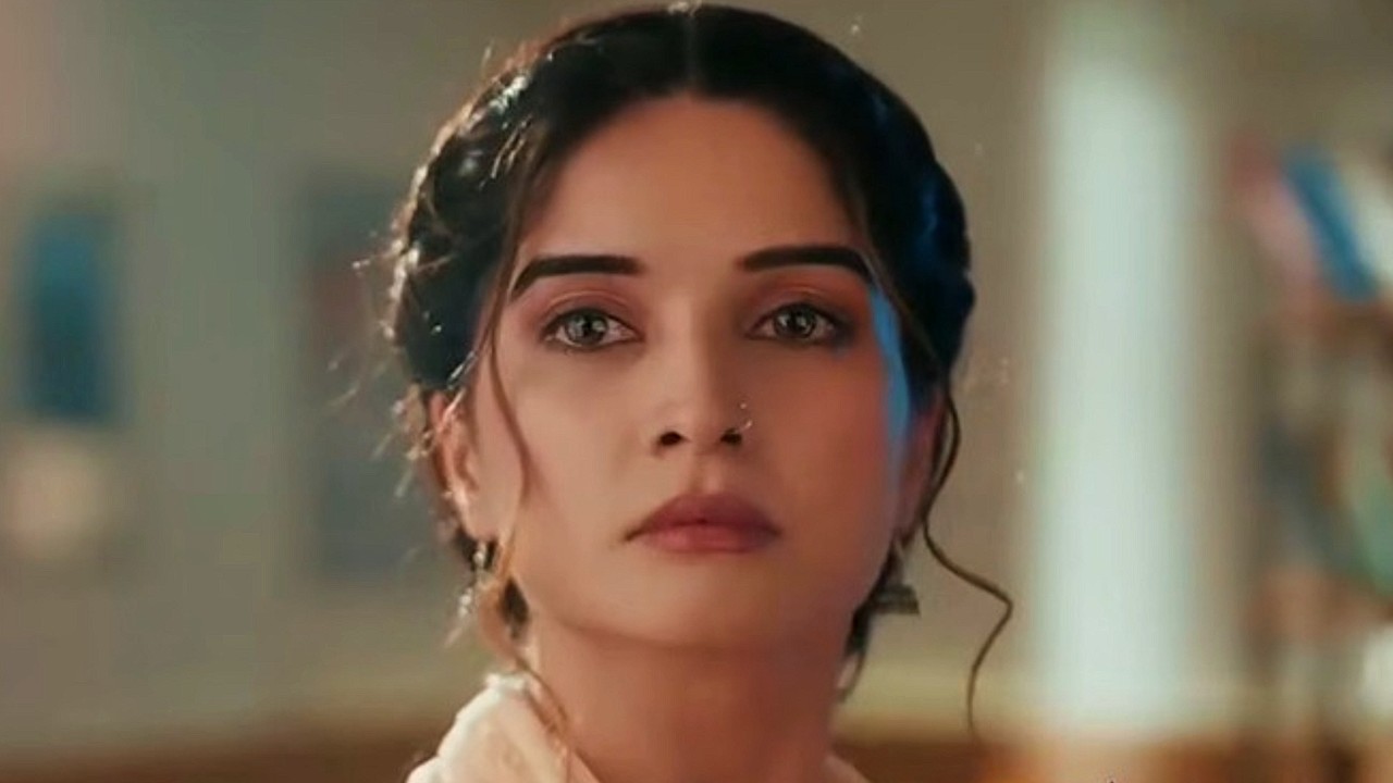 Bhavika Sharma as Dr Seher Kausar Beg in Seher Hone Ko Hai post leap promo