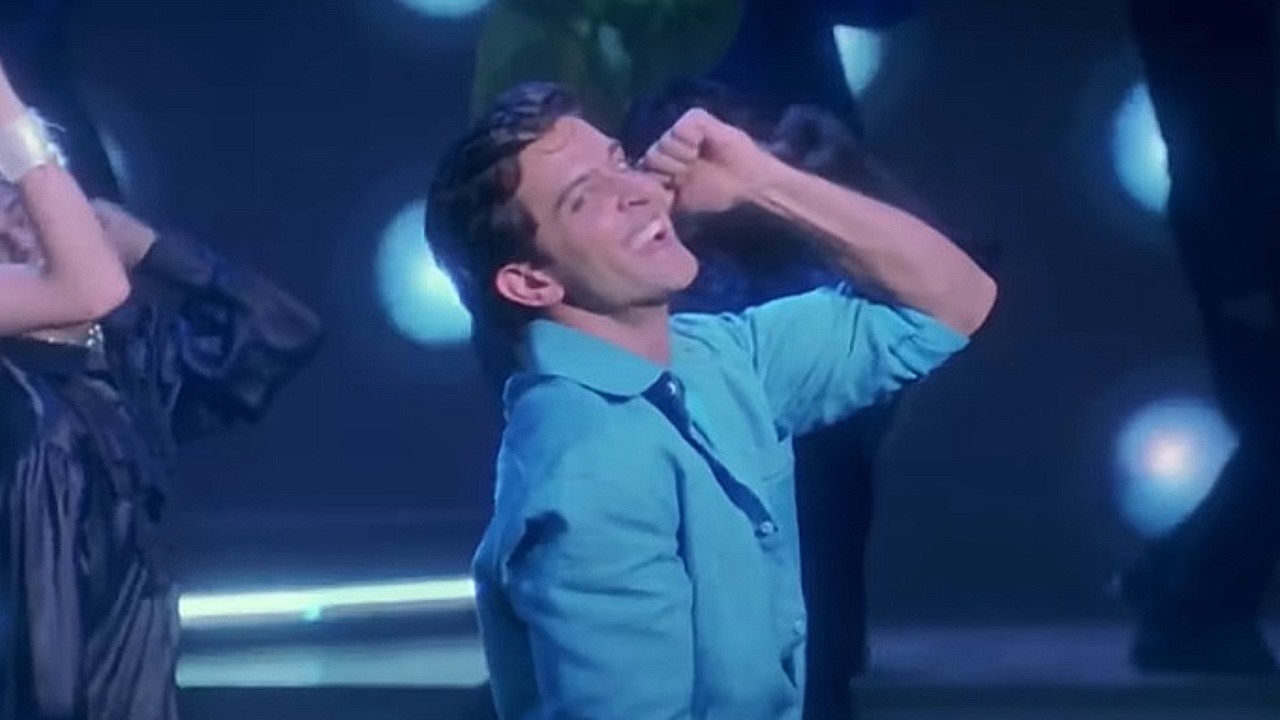 Did You Know This Hidden Struggle Behind Hrithik Roshan's Iconic 'It's Magic' Song In Koi...Mil Gaya? 1 Hrithik Roshan Was Battling Fever Its Magic Song Koi Mil Gaya