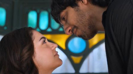 saiyaara-writer-on-whether-film-is-remake-of-a-moment-to-remember