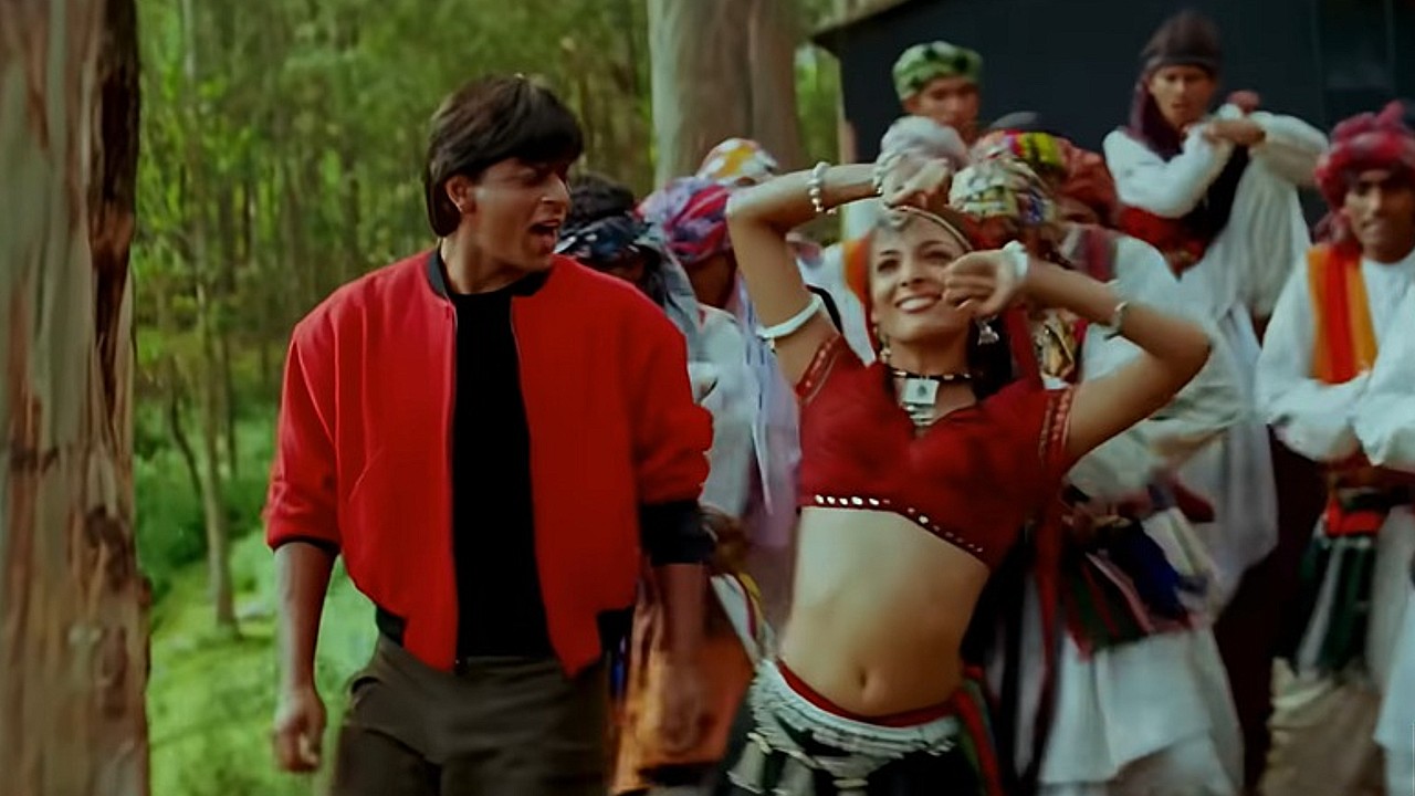 Shah Rukh Khan and Malaika Arora in a song still from Dil Se.