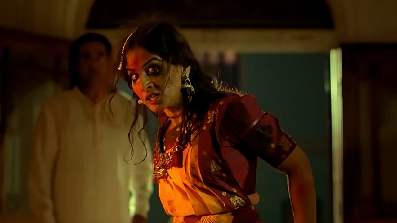 When Vidya Balan Shared How A Simple Cue Turned Her Into Manjulika For The Iconic Bhool Bhulaiyaa Climax 1 Vidya Balan as Manjulika in the iconic climax scene of Bhool Bhulaiyaa